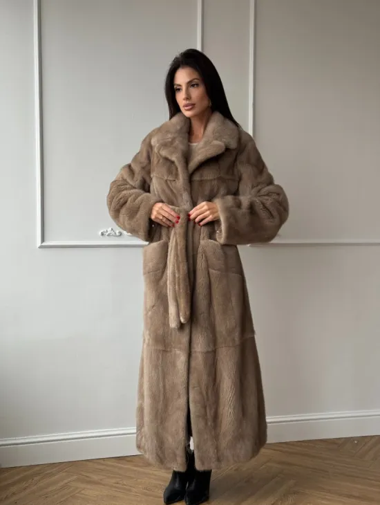 Длинная шуба прямого кроя из меха североамериканской норки с боковыми шлицами - фото 9
