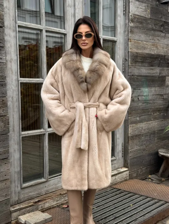 Шуба LUXURY кимоно из норки IVORY с английским воротником из меха куницы - фото 11