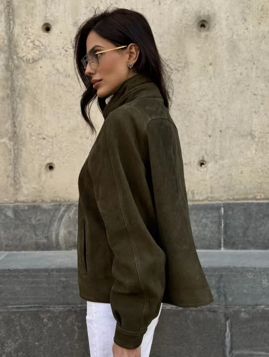 Женский замшевый блейзер - стойка воротник - фото 6