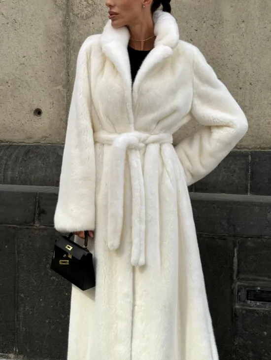 Длинная белая норковая шуба - фото 3