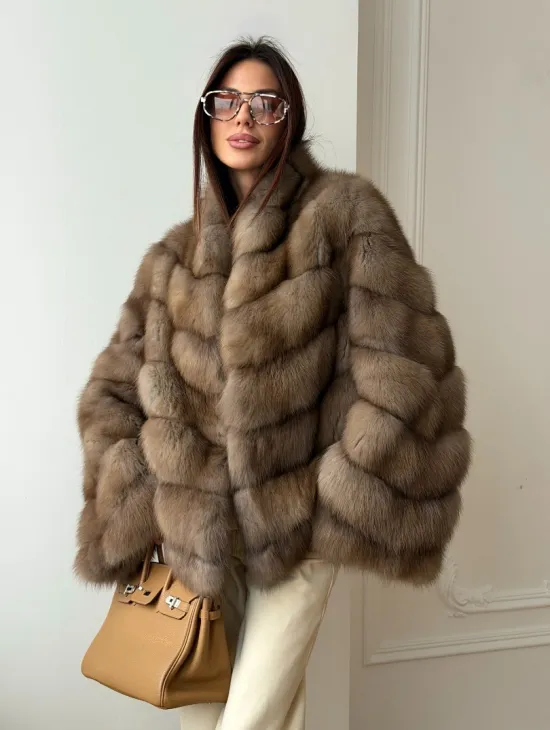 Шуба из меха куницы - рукава косичкой - фото 10