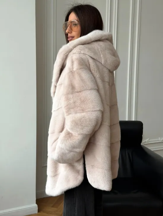 Норковая шуба с капюшоном -  