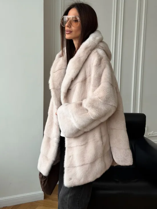 Норковая шуба с капюшоном -  